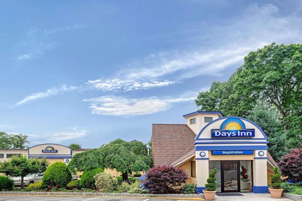 Days Inn By Wyndham Nanuet / Spring Valley Eksteriør bilde